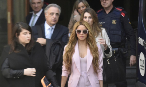 Shakira patteggia una multa milionaria per evitare il carcere